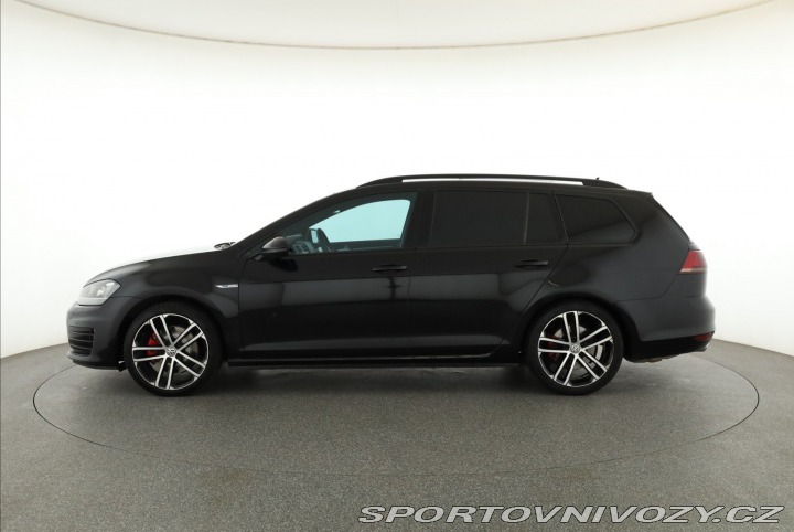 Volkswagen Golf Highline 2.0 TDI GTD 2016