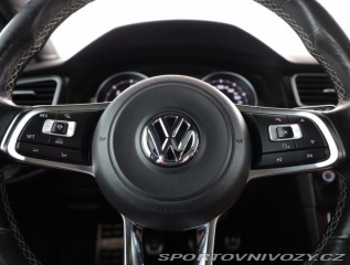 Volkswagen Golf Highline 2.0 TDI GTD 2016