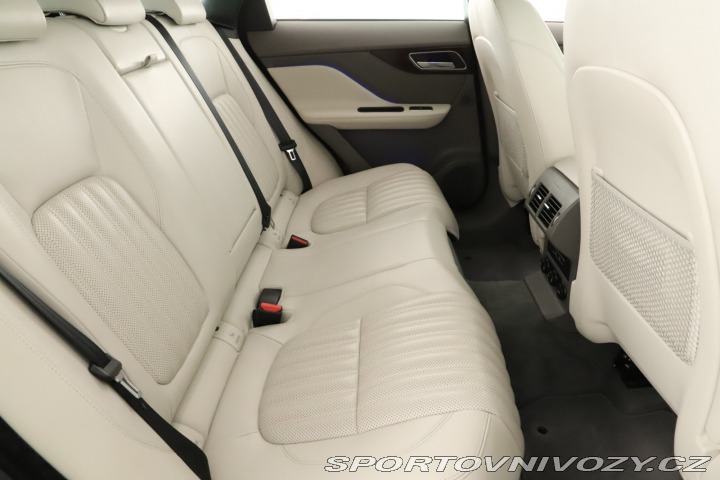 Jaguar F-Pace 30d AWD 2017