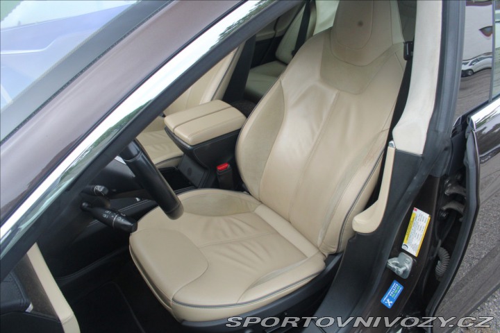 Tesla Model S 0,0 P85 Supercharger Zdar 1800