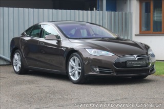 Tesla Model S 0,0 P85 Supercharger Zdar 1800