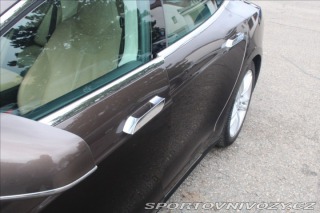 Tesla Model S 0,0 P85 Supercharger Zdar 1800