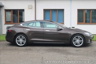 Tesla Model S 0,0 P85 Supercharger Zdar 1800