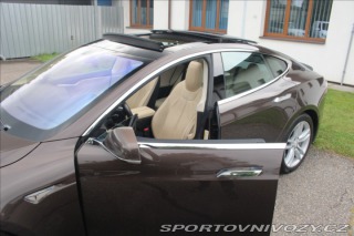 Tesla Model S 0,0 P85 Supercharger Zdar 1800