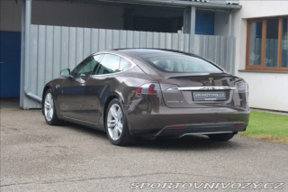 Tesla Model S 0,0 P85 Supercharger Zdar 1800