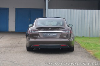 Tesla Model S 0,0 P85 Supercharger Zdar 1800
