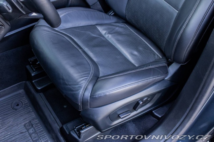 Ford Ostatní modely Explorer Platinum / B&O / PAN 2023