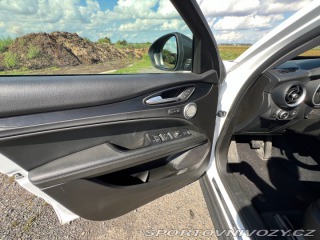 Alfa Romeo Stelvio 2.0T Q4 280k 2019