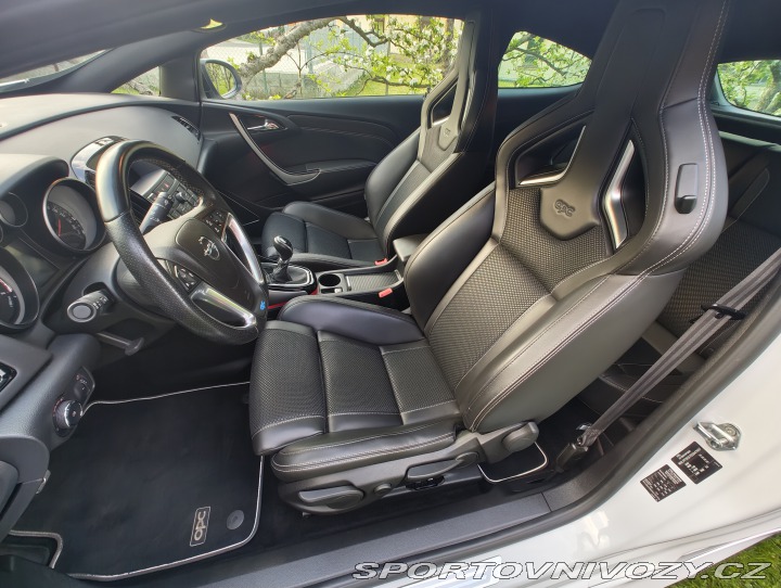 Opel Ostatní modely Astra OPC 2014