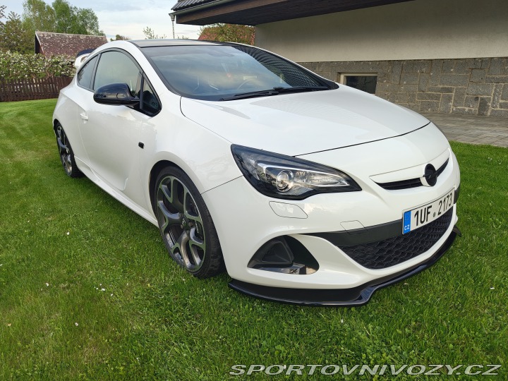 Opel Ostatní modely Astra OPC 2014