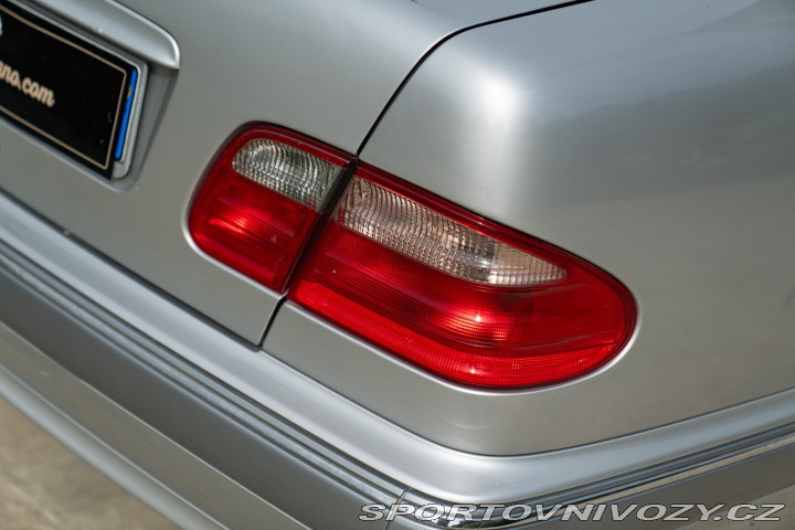 Mercedes-Benz E E430 V8 2000