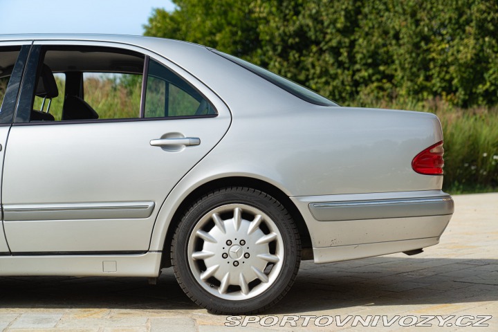 Mercedes-Benz E E430 V8 2000