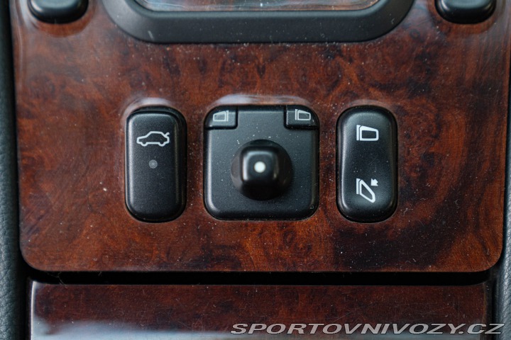 Mercedes-Benz E E430 V8 2000