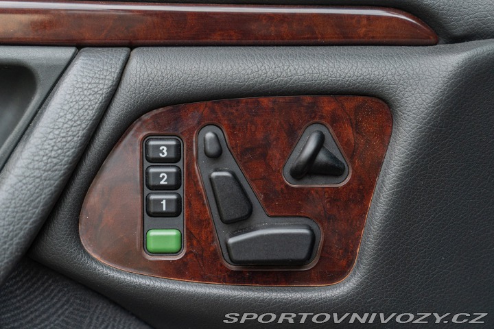 Mercedes-Benz E E430 V8 2000