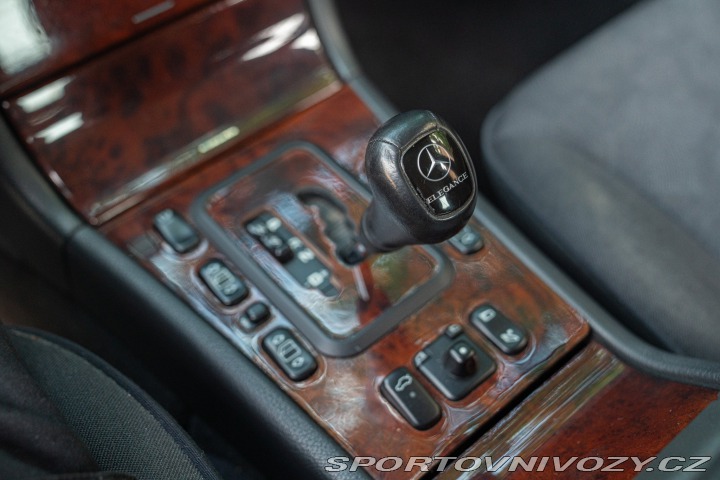 Mercedes-Benz E E430 V8 2000