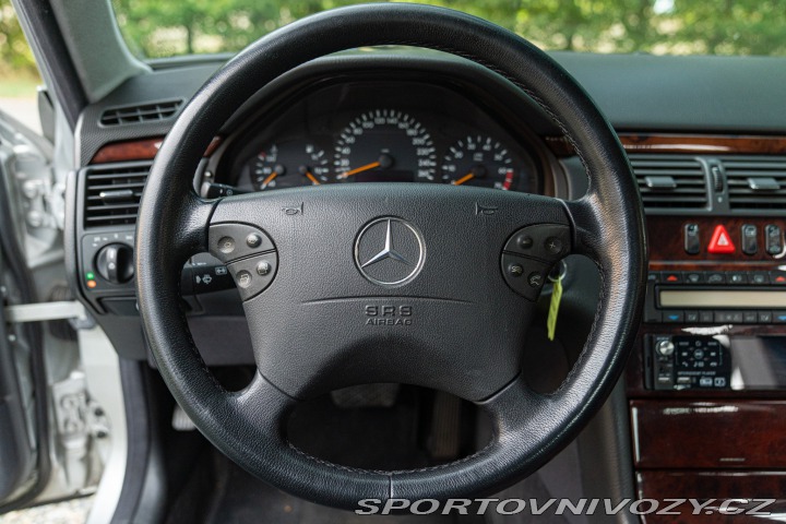 Mercedes-Benz E E430 V8 2000