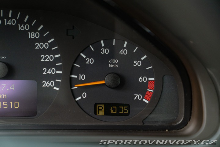 Mercedes-Benz E E430 V8 2000