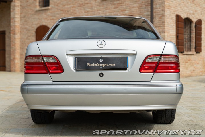 Mercedes-Benz E E430 V8 2000