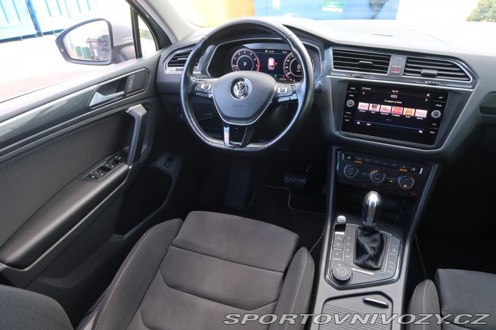 Volkswagen Ostatní modely Tiguan Highline 2.0 TSI 2017