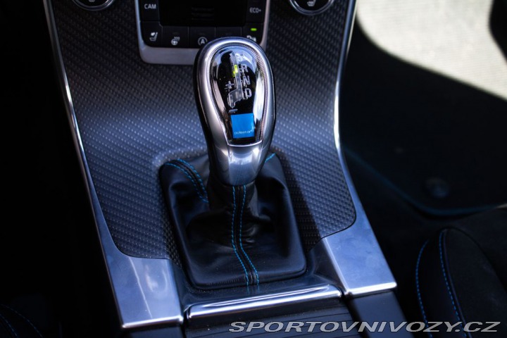 Volvo V60 Polestar* nebourané 2017