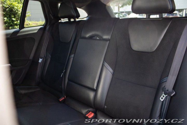 Volvo V60 Polestar* nebourané 2017