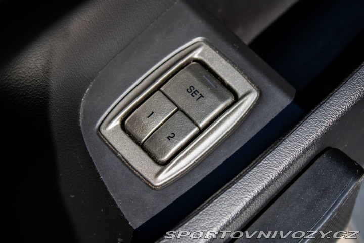 Jaguar XF 3.0D S / AJ NA SPLÁTKY / 2010