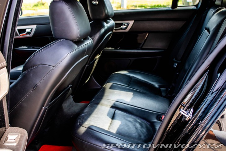 Jaguar XF 3.0D S / AJ NA SPLÁTKY / 2010