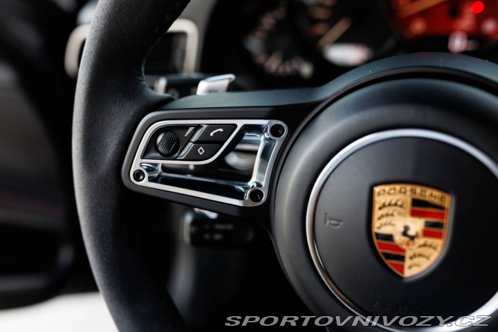 Porsche 911 CARRERA GTS PDK APPROVED 2017