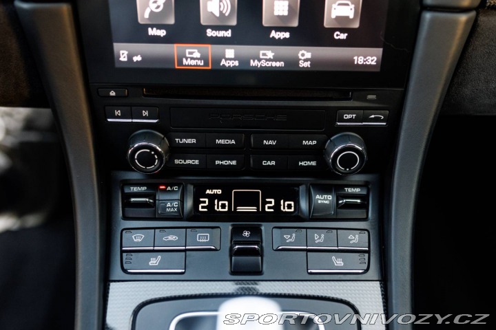 Porsche 911 CARRERA GTS PDK APPROVED 2017