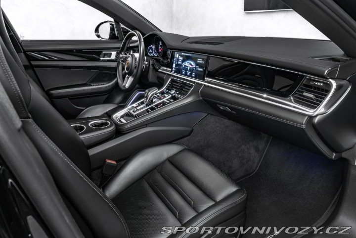 Porsche Panamera 3.0 V6 4 Matrix PDLS+ Pan 2018