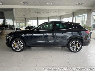 Maserati Levante  1800