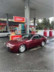 Porsche 944 1984