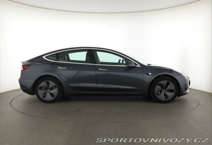 Tesla Model 3 Std Range Plus 52kWh 2019