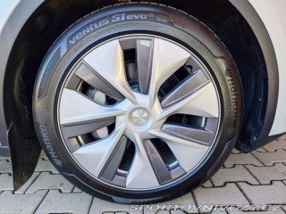 Tesla Model Y Long Range 378kW (ODPOČET 2023