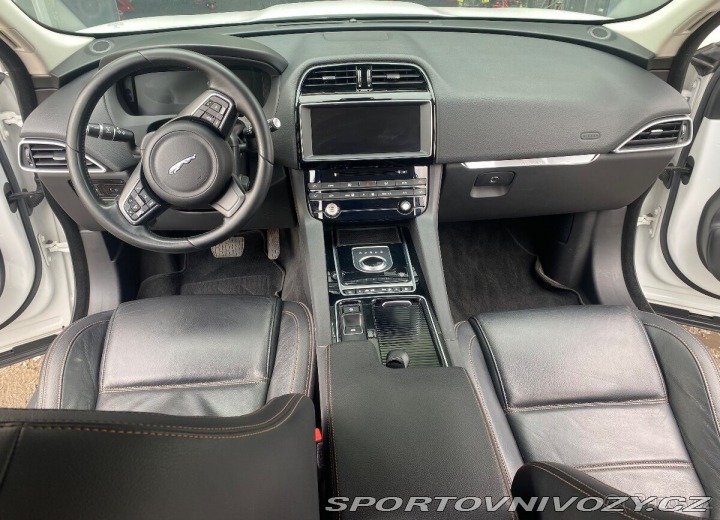 Jaguar F-Pace 2,0 136Kw AWD 2018