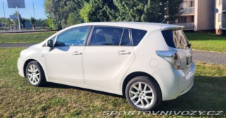 Toyota Ostatní modely Verso 2,2 D-CAT 130 kW 2011