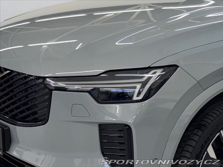 Volvo Ostatní modely XC90 2,0 T8 AWD Plus Bright 79 2025