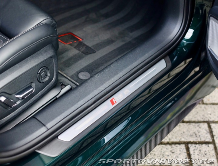 Audi RS6 Avant 4.0 TFSI V8 Quattr 2022