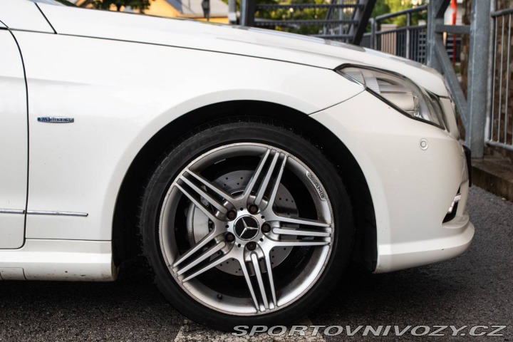 Mercedes-Benz E Kupé 350 CDI Blue 2011