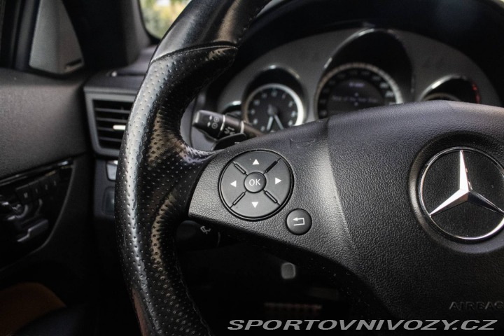 Mercedes-Benz E Kupé 350 CDI Blue 2011