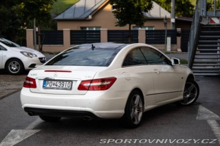 Mercedes-Benz E Kupé  350 CDI Blue 2011