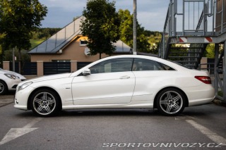 Mercedes-Benz E Kupé  350 CDI Blue 2011