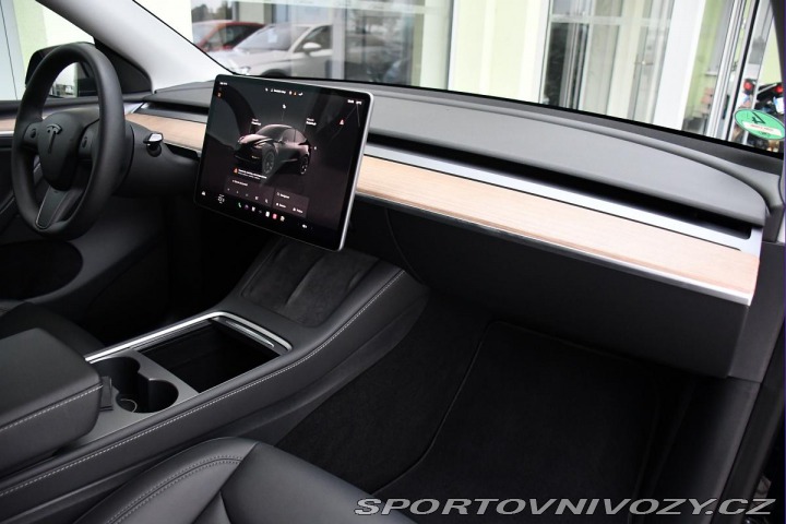 Tesla Model Y LONG RANGE DUAL MOTOR AWD 2023
