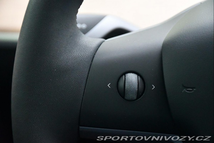 Tesla Model Y LONG RANGE DUAL MOTOR AWD 2023