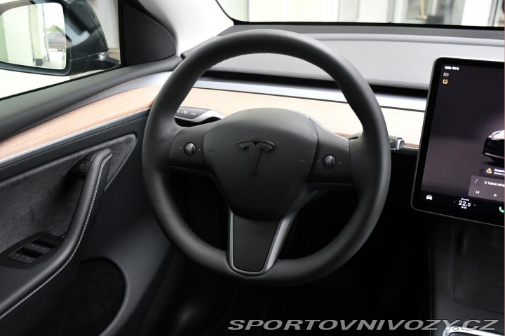 Tesla Model Y LONG RANGE DUAL MOTOR AWD 2023