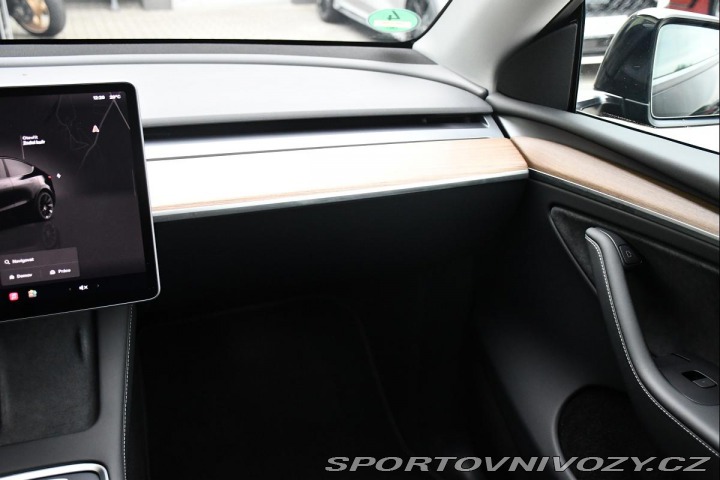 Tesla Model Y LONG RANGE DUAL MOTOR AWD 2023
