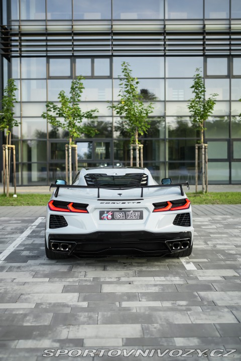 Chevrolet Corvette Coupe 2021