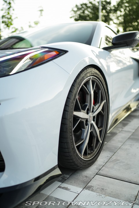 Chevrolet Corvette Coupe 2021