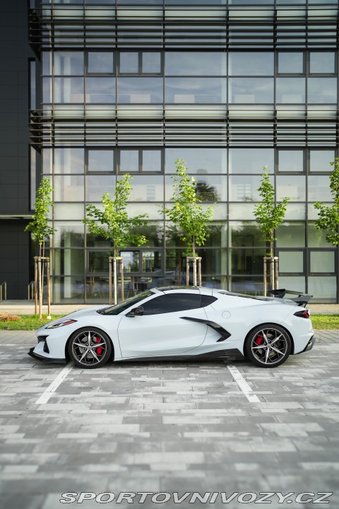 Chevrolet Corvette Coupe 2021
