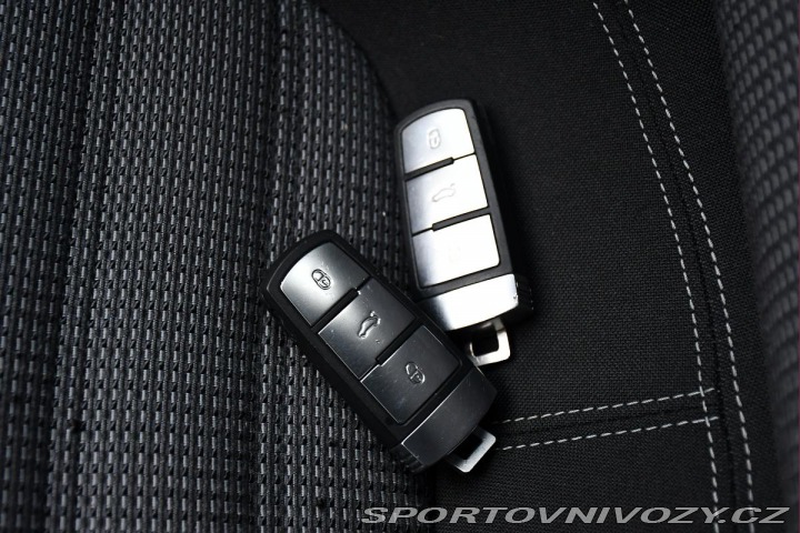 Volkswagen CC 2.0TSi 154kW SPORT DSG ČR 2014